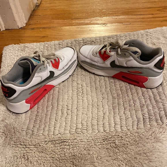 Nike Airmax size 2US in excellent used condition - Picture 7 of 7